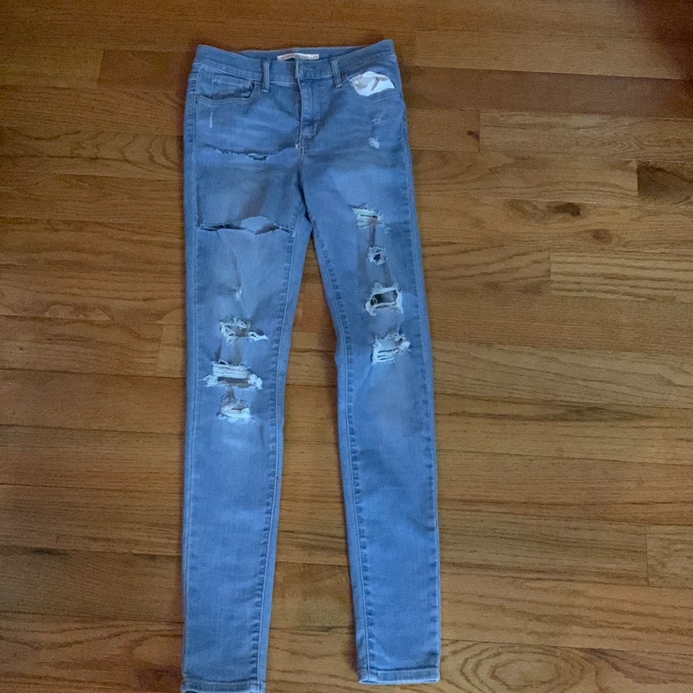 Levi jeans